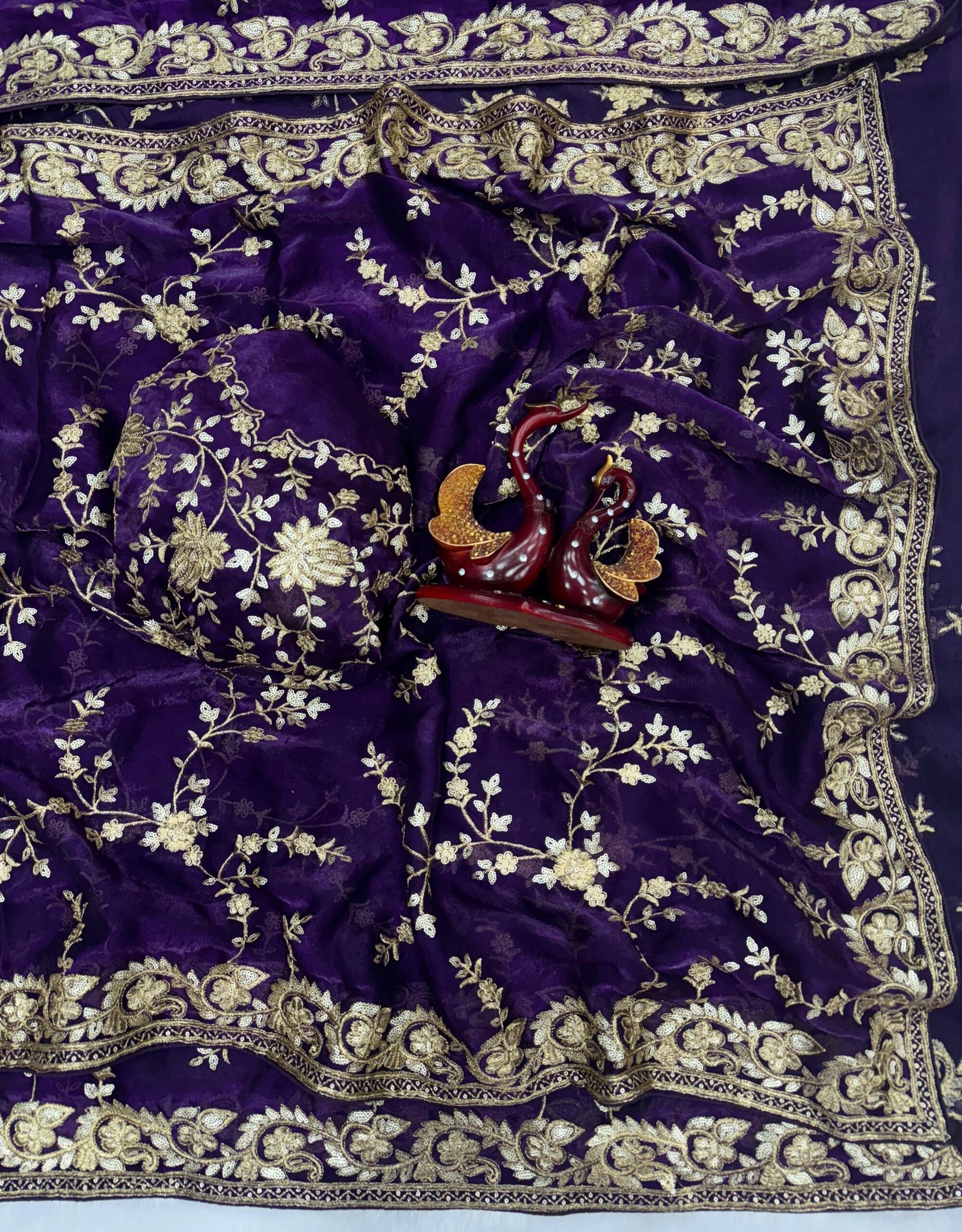 Aarvi Shimmer Space Silk Saree - Image 2