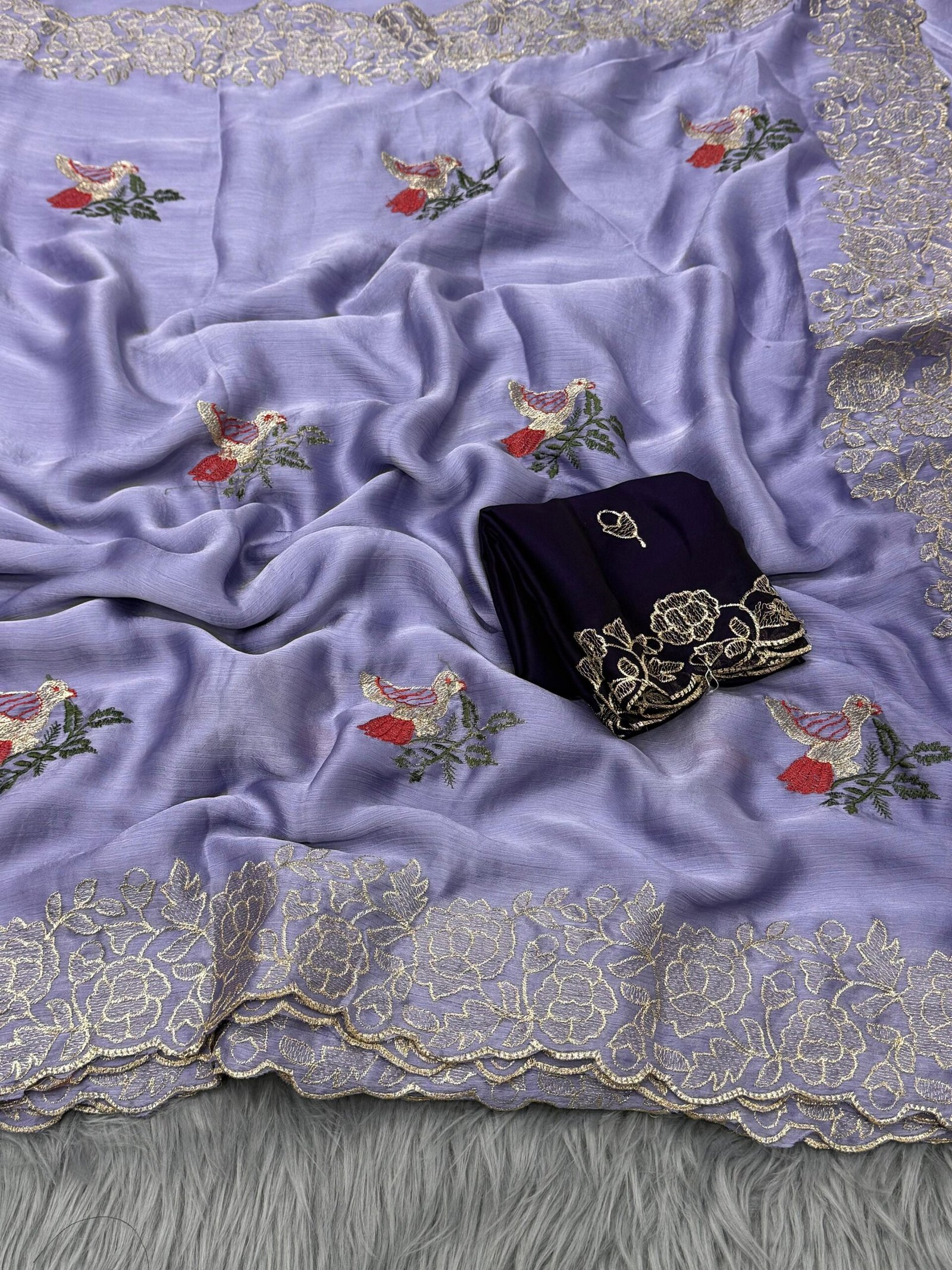 Sinehri Chiffon Elegance Saree