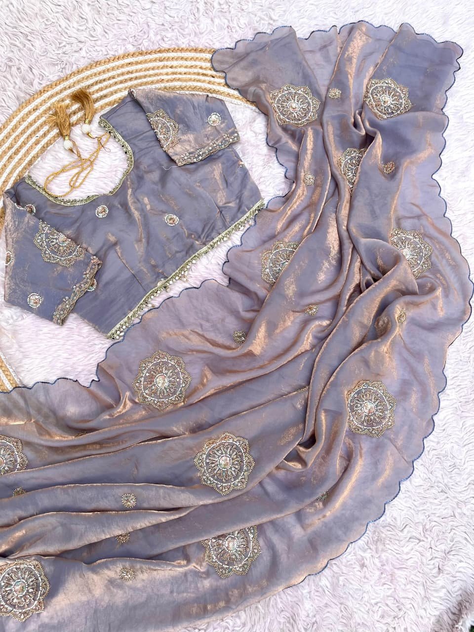 Saanvi Sheen Saree (Stitched Blouse)