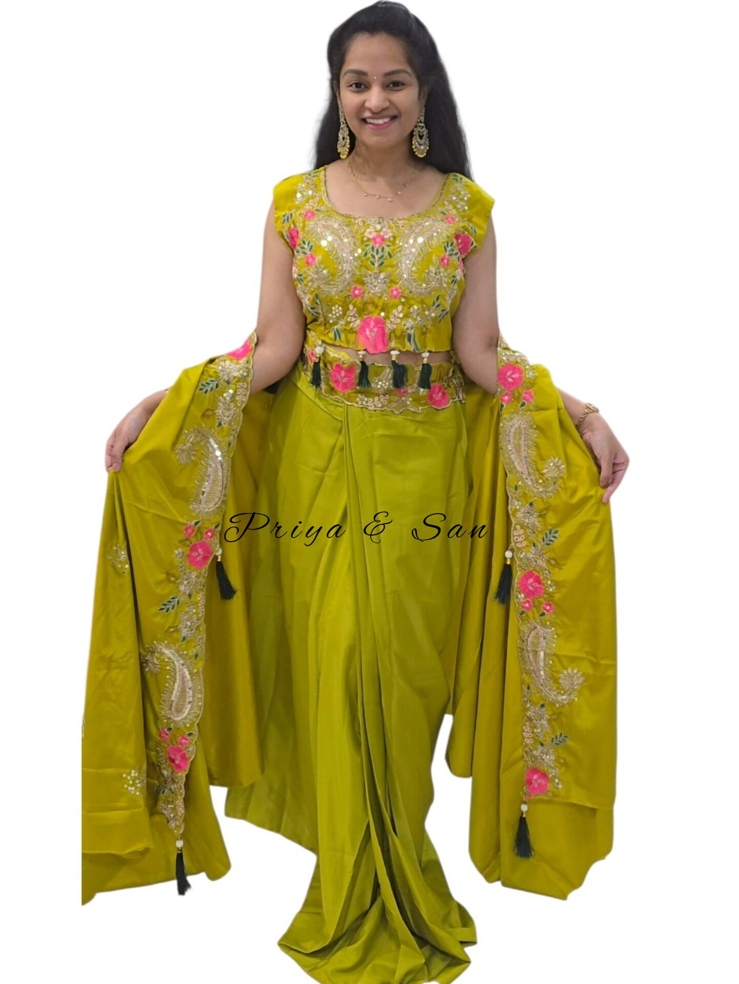 Elara Cape Set (Free Size ~ Fits Upto 2Xl)