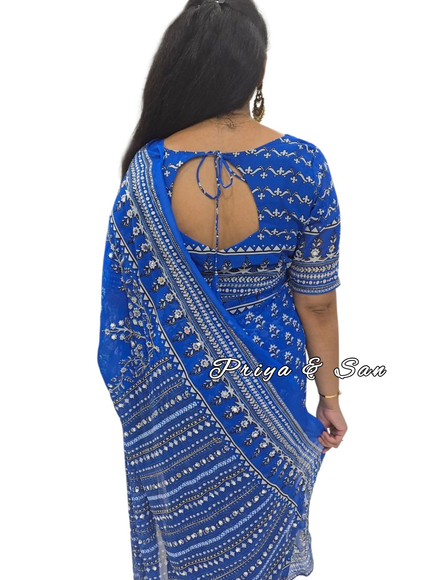 Kareena Viral Waist Open Saree - Image 3